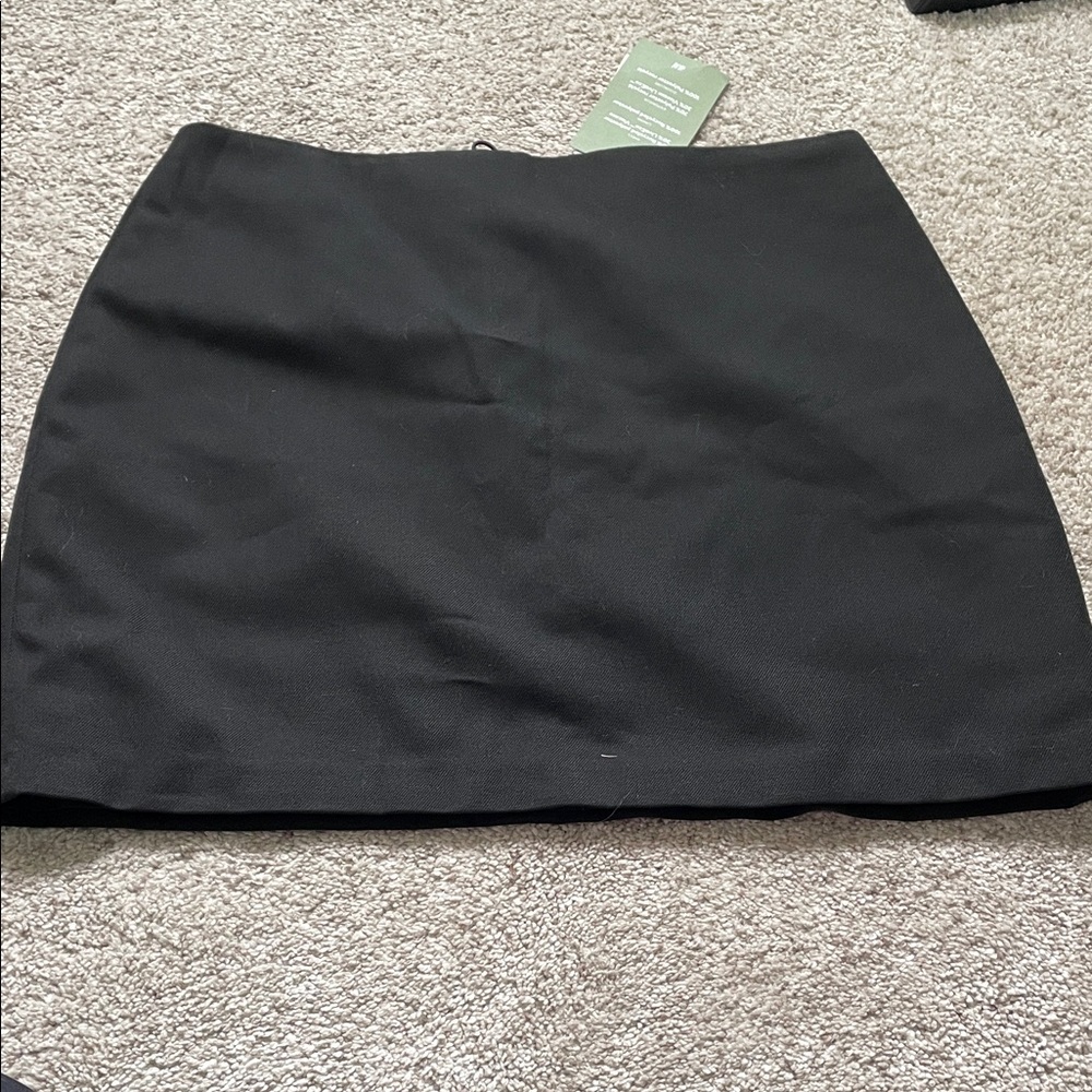 H&M Black Mini Skirt
